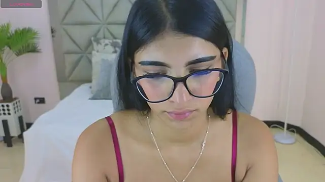 maiaa ruiz online show from November 2025 03:01:02 PM