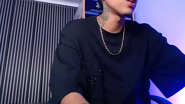 Liam lee online show from March 2025 01:27:02 PM