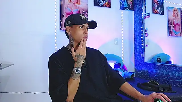 Liam lee online show from November 2025 11:26:01 PM