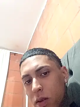 Liam lee online show from December 2025 03:45:02 AM