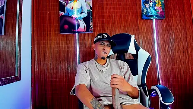 Liam lee online show from February 2026 03:19:02 PM