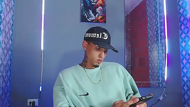 Liam lee online show from March 2026 11:37:01 PM