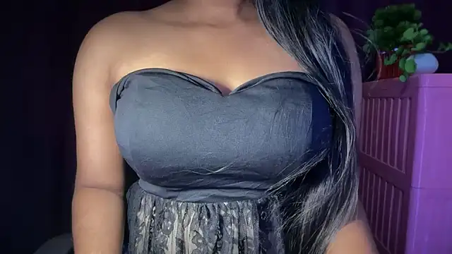 Snapshot of Kashish_11 chatting on November 2025 08:57:01 PM Kashish 11 online show from November 2025 08:57:01 PM