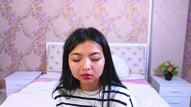 Snapshot of Shy_Kira chatting on January 2025 06:56:01 PM Shy Kira online show from January 2025 06:56:01 PM