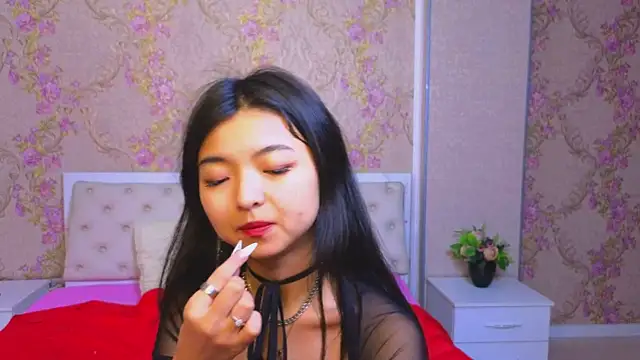 Snapshot of Shy_Kira chatting on January 2025 12:37:02 PM Shy Kira online show from January 2025 12:37:02 PM