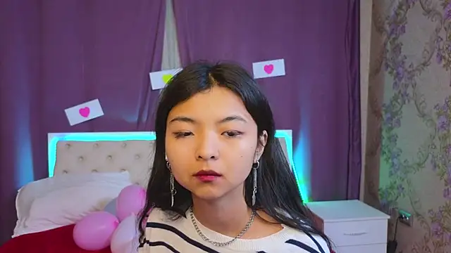 Snapshot of Shy_Kira chatting on February 2025 12:50:02 PM Shy Kira online show from February 2025 12:50:02 PM