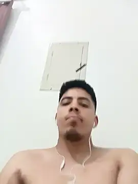 Fiel77 online show from November 2025 10:26:01 PM