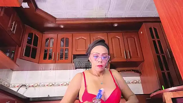 AmberNix online show from April 2026 01:39:02 PM