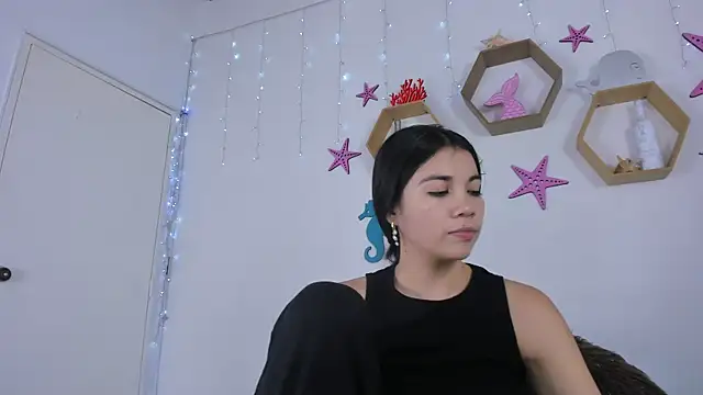 Emiily Parkerr online show from December 2024 03:09:01 AM