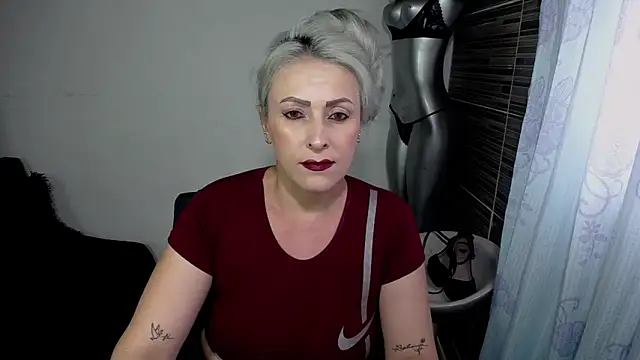 Emma Rizzoo online show from May 2026 08:17:02 PM