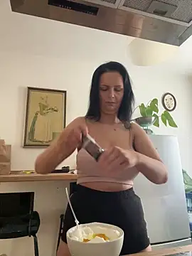 Off  Melonenmandy online show from April 2026 01:52:02 PM