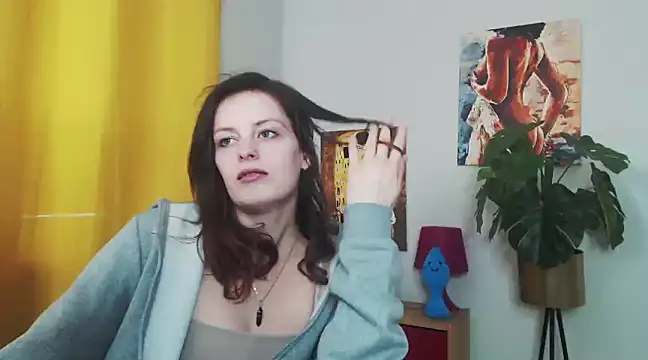 juicyNadine online show from February 2025 10:18:01 AM