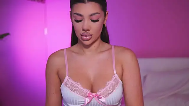 NatyDesiree online show from February 2025 05:08:01 AM