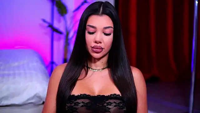 NatyDesiree online show from November 2025 10:17:01 AM