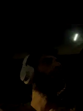 pantslesstraveler plt online show from September 2025 07:13:02 AM