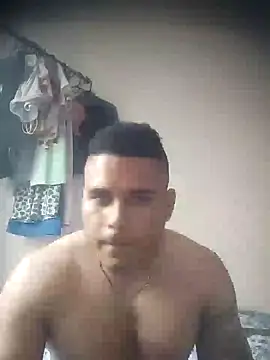 SaucyAffair0 online show from May 2026 10:17:02 PM