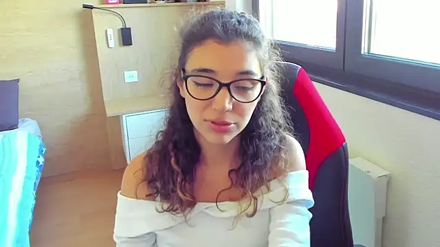 Snapshot of uniquerossie chatting on October 2025 02:14:02 PM uniquerossie online show from October 2025 02:14:02 PM