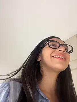 Snapshot of uniquerossie chatting on February 2026 06:56:01 AM uniquerossie online show from February 2026 06:56:01 AM