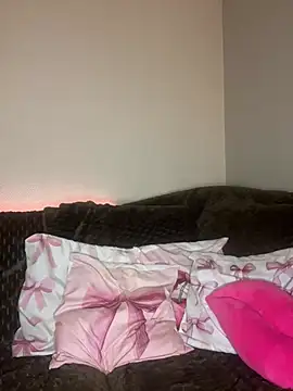 Chachou000 online show from February 2025 07:31:02 PM