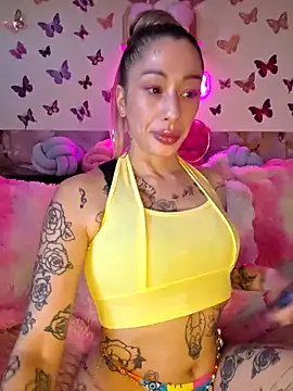 Chachou000 online show from May 2026 06:06:01 PM
