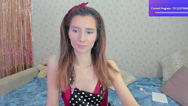 Snapshot of crystalnut chatting on January 2025 01:09:01 PM crystalnut online show from January 2025 01:09:01 PM