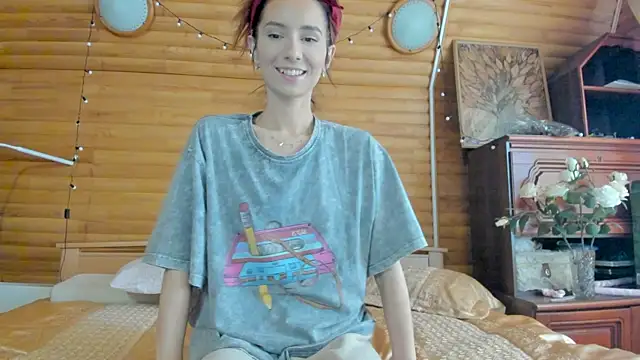 Snapshot of crystalnut chatting on January 2025 03:44:02 AM crystalnut online show from January 2025 03:44:02 AM