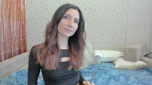 Snapshot of crystalnut chatting on February 2025 02:48:02 AM crystalnut online show from February 2025 02:48:02 AM