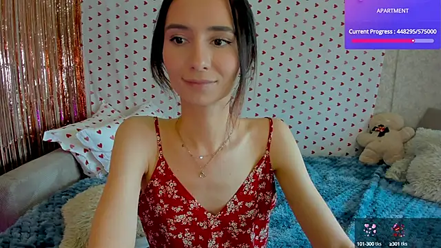 Snapshot of crystalnut chatting on February 2025 05:46:02 AM crystalnut online show from February 2025 05:46:02 AM