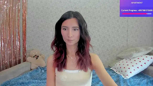 Snapshot of crystalnut chatting on March 2025 03:11:01 AM crystalnut online show from March 2025 03:11:01 AM