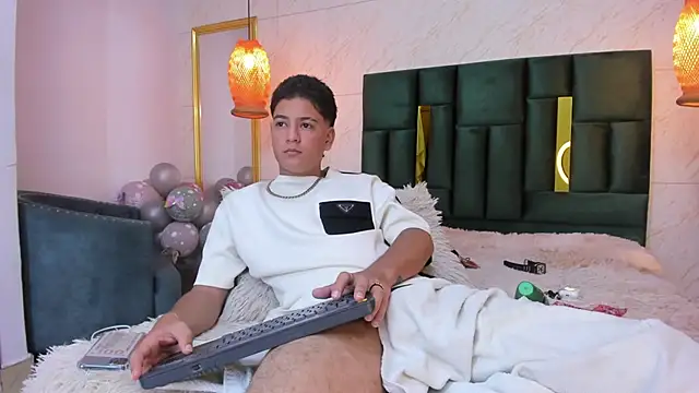 Levy Steve online show from October 2025 06:47:02 AM