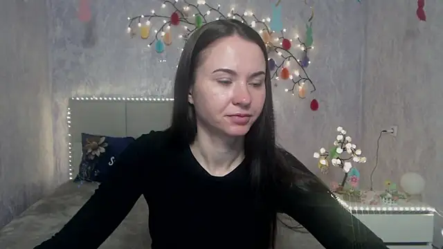 KaraCriegs online show from April 2026 05:17:01 PM