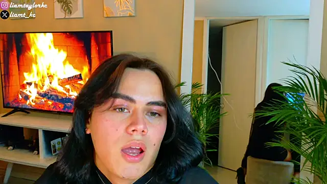 Liam Taylor online show from September 2025 03:55:02 AM