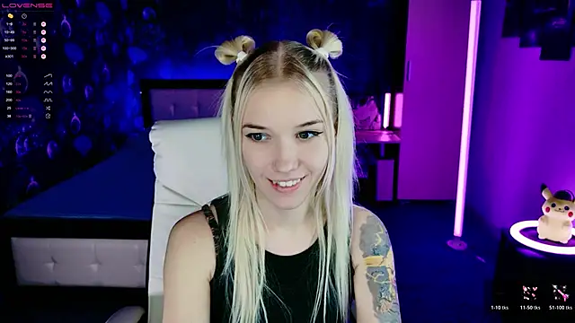 ShhhO O online show from November 2025 02:28:02 PM