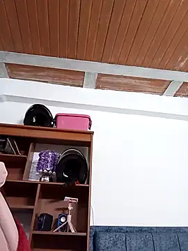 Iris love18 online show from October 2025 11:36:01 AM