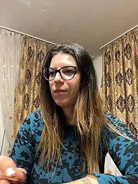 NadiraNoor online show from February 2026 12:20:02 AM