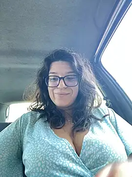 NadiraNoor online show from June 2026 07:00:01 AM