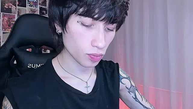 liamelf online show from January 2025 05:52:02 AM