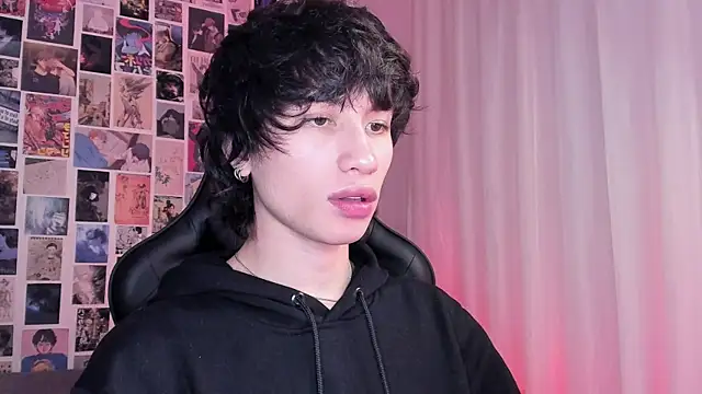 liamelf online show from January 2025 03:32:02 AM