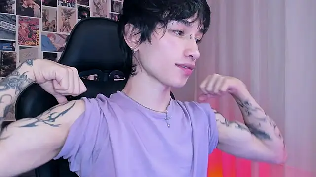 liamelf online show from March 2025 04:05:01 AM