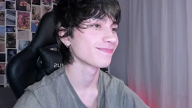 liamelf online show from March 2025 05:00:01 AM