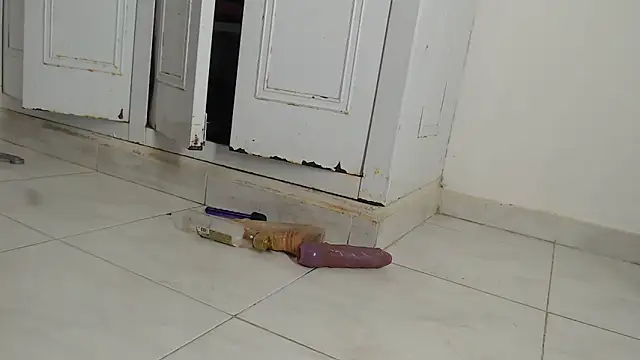 Snapshot of Chanel_87xxx chatting on January 2025 09:50:02 PM Chanel 87xxx online show from January 2025 09:50:02 PM