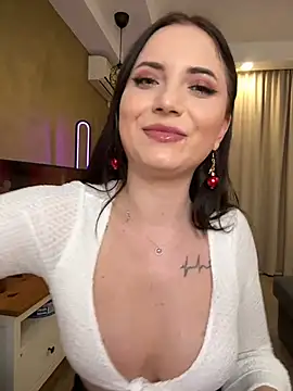 AvaGianna online show from December 2024 07:06:01 PM