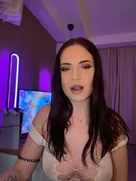 AvaGianna online show from February 2025 07:04:01 PM