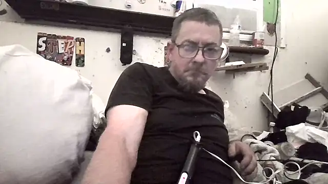 samnmike online show from April 2026 12:00:02 AM