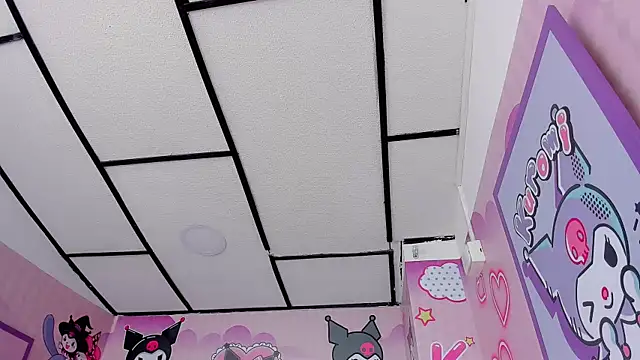 Snapshot of valery__sexy chatting on March 2025 06:19:02 AM valery sexy online show from March 2025 06:19:02 AM