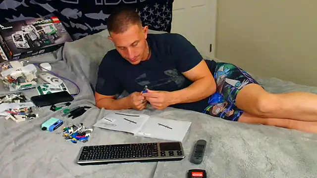 Snapshot of zack_Fisher chatting on February 2025 03:23:02 AM zack Fisher online show from February 2025 03:23:02 AM