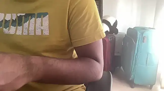 Snapshot of dhruv-sluppy chatting on December 2024 04:44:02 AM dhruv-sluppy online show from December 2024 04:44:02 AM