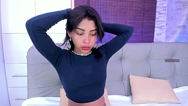 cinnamon kyla online show from March 2025 05:29:01 PM