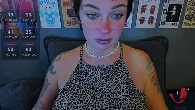 EllieOz online show from July 2026 04:13:01 PM