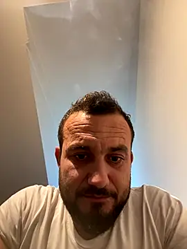 cosmin9000 online show from October 2025 01:20:02 PM